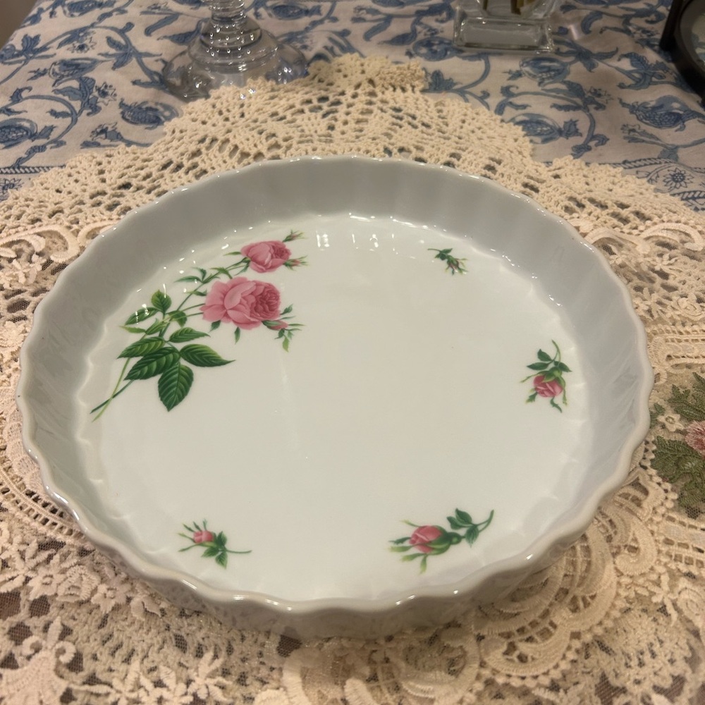 Rose Quiche Dish
